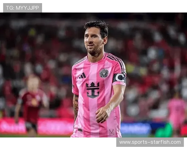 足球史上最伟大球员排名及他们的传奇足迹解析 足球史上最伟大球员排名及他们的传奇足迹解析