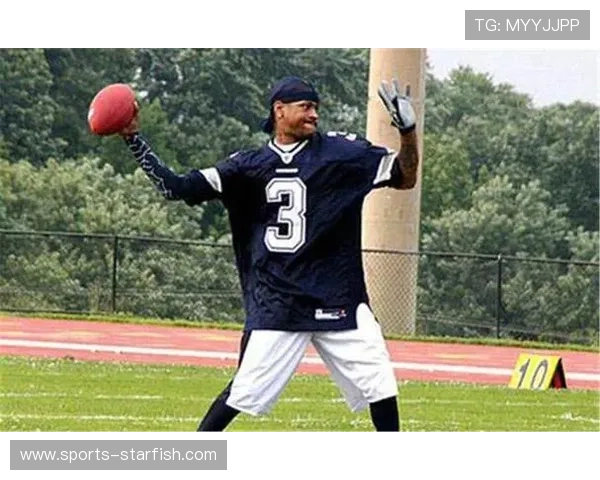 足球球星挑战篮球投篮技巧 看他们如何跨界展现运动天赋 足球球星挑战篮球投篮技巧 看他们如何跨界展现运动天赋